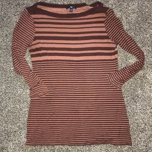 Gap brown top